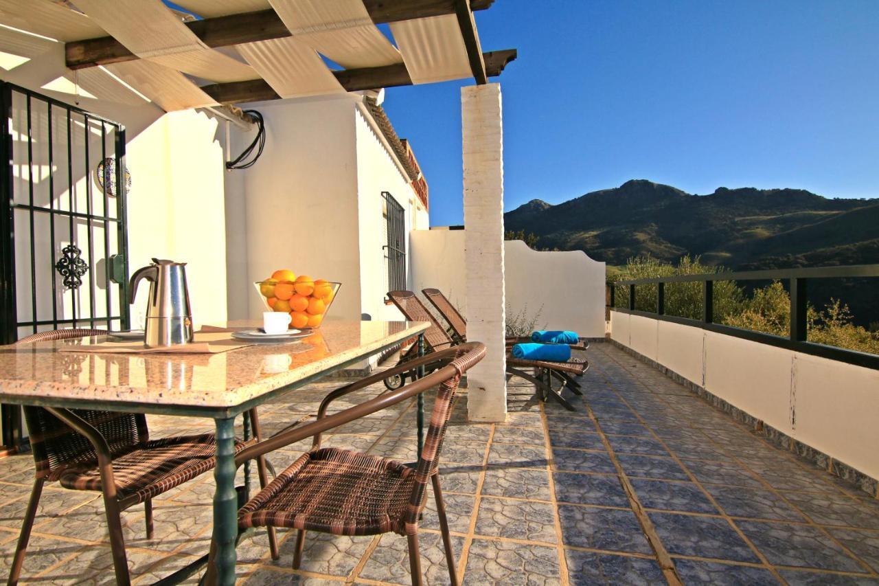 Casas Rurales Los Algarrobales El Gastor Exterior foto